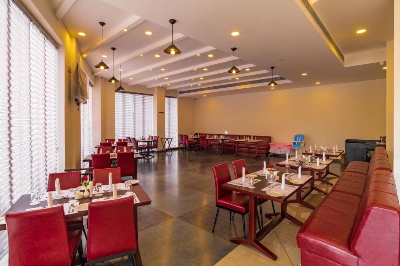 Arctic Hotel Kochi Luaran gambar